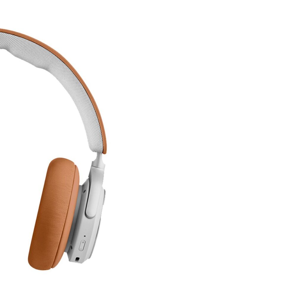 Beoplay HX - Timber